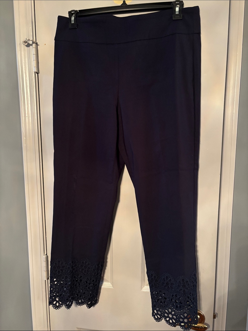 ATTYRE Navy Lace Hem Leggings